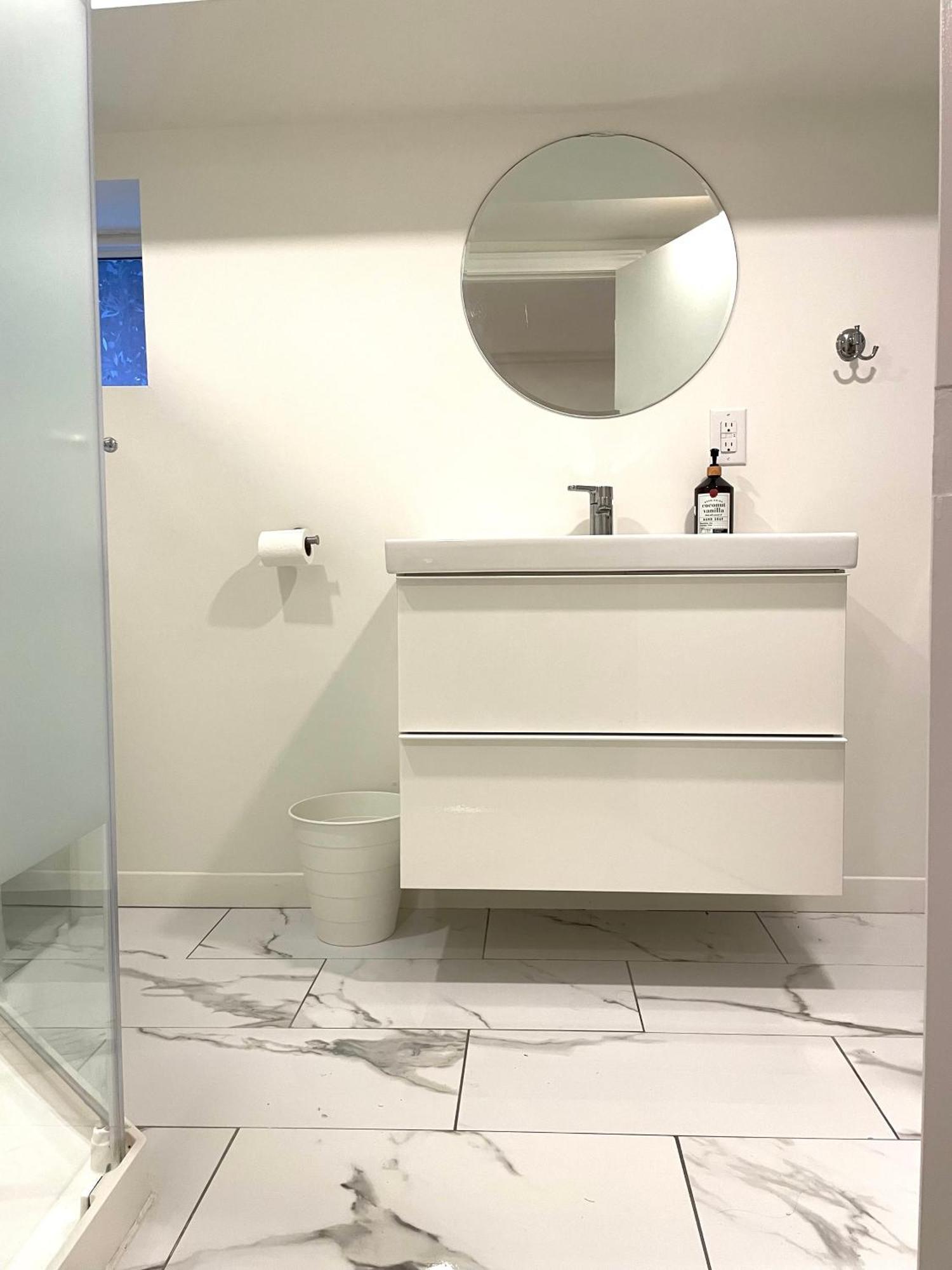 Downtown Private Suite โตรอนโต ภายนอก รูปภาพ