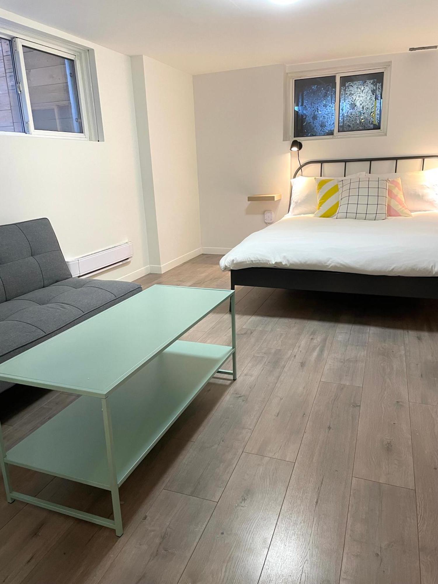 Downtown Private Suite โตรอนโต ภายนอก รูปภาพ
